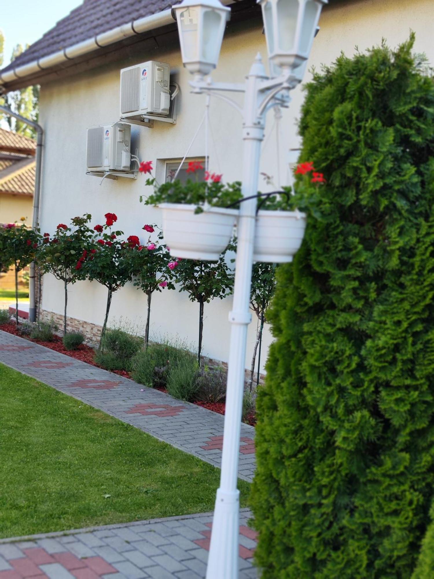 Havasi Üdülőház Gyenesdiás Exterior foto